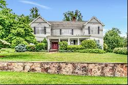 Lovely Twin Lakes Custom Home