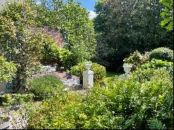 Douai - Superb town house from the beginning of the 19th century- 7 Bedrooms.