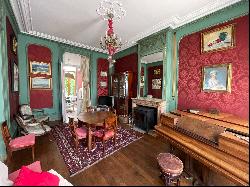 Douai - Superb town house from the beginning of the 19th century- 7 Bedrooms.