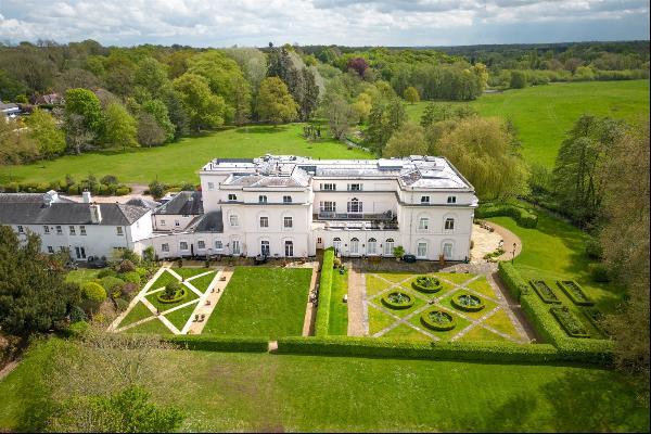 Tewin Water House, Digswell, Hertfordshire