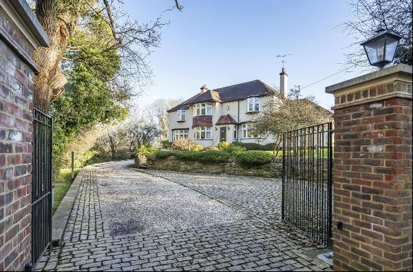 Vineyards Road, Northaw, Potters Bar