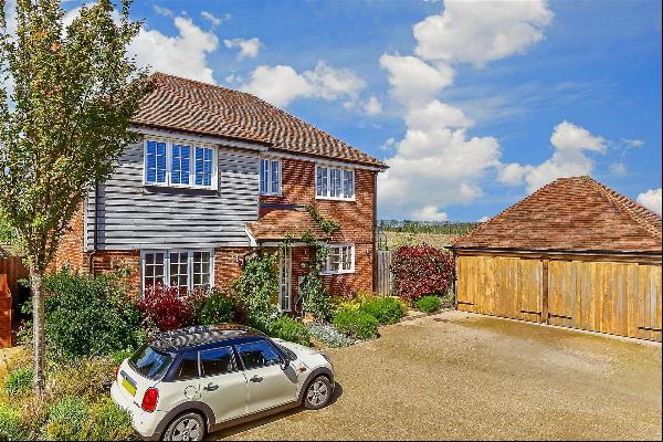 Bourne Drive, Littlebourne, Canterbury, Kent  CT3 1FT