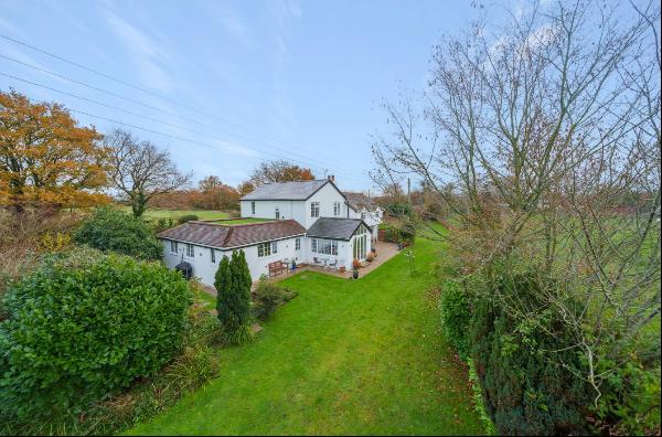 Idyllic Countryside Setting - Paddock Wood, Tonbridge