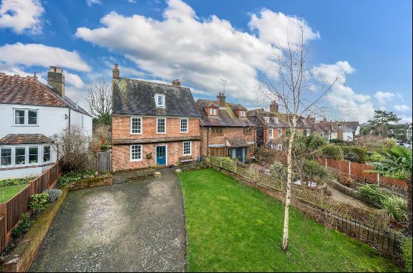 Coveted Bearsted Village Green Location