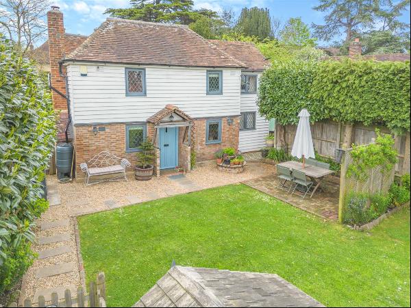 Beautiful Cottage In Elevated Position, Yalding