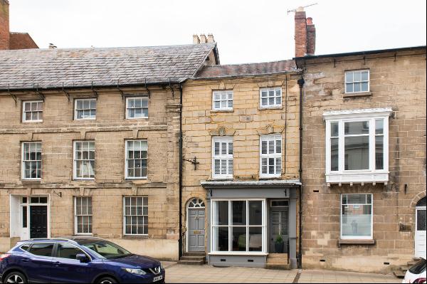 Jury Street, Warwick, CV34 4EH