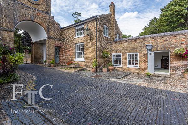 Church Lane, Wormleybury Courtyard, Broxbourne