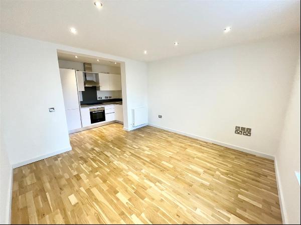 1 Bedroom Ground Floor Apartment