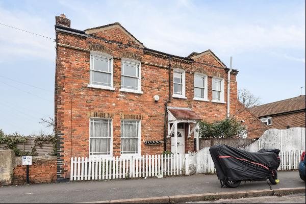 North Worple Way, East Sheen, SW14