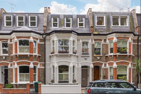 Favart Road, London, SW6