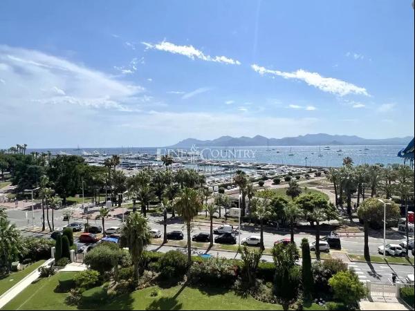 Cannes, Croisette