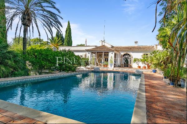 Santa Barbara de Nexe - Charming 6-bedroom Quinta on a huge countryside plot with private 