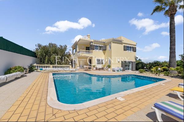 Sesmarias/Albufeira - Large 6 bedroom villa with pool, 2 bedroom guesthouse and sea views