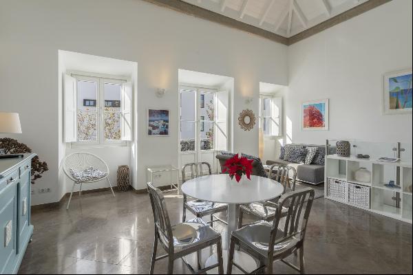 Tavira historic centre. Stunning luminous 1 bedroom apartment