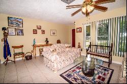 6204 Goldfinch Street, Sarasota FL 34241