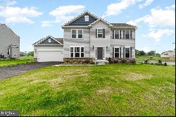 65 Bennington Way, Carlisle PA 17013