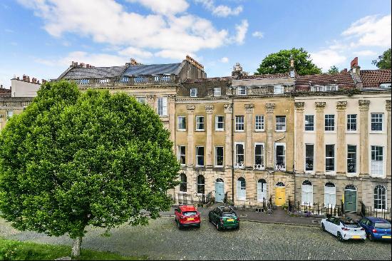 An exceptional Georgian townhouse with self-contained apartment, stunning views and sunny 