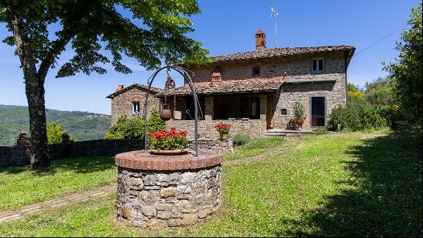 Beautifully restored stone property in the hills in the middle of Tuscany's Golden Triangl