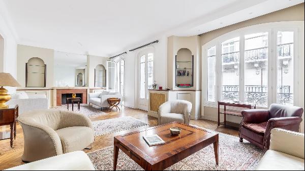 Apartment for sale in Paris, France