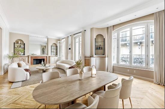 Apartment for sale in Paris, France