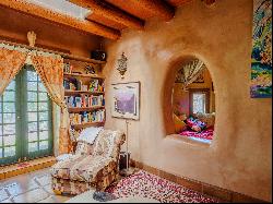 204 Upper Ranchitos Rd, Taos NM 87571