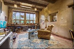 204 Upper Ranchitos Rd, Taos NM 87571