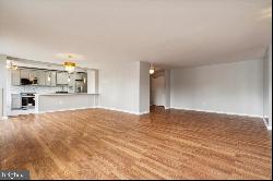 8302 Old York Road Unit B-25, Elkins Park PA 19027