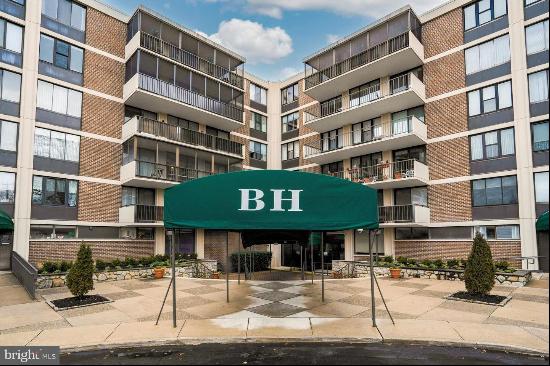 8302 Old York Road Unit B-25, Elkins Park PA 19027