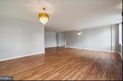 8302 Old York Road Unit B-25, Elkins Park PA 19027