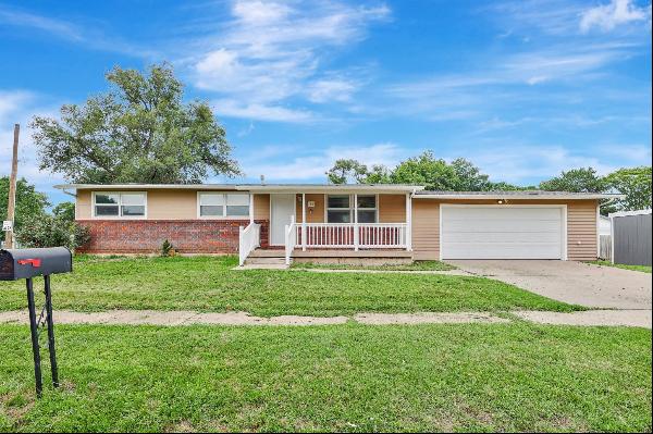 306 E Avenue D, Mount Hope KS 67108