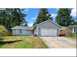 202 Buttercup Loop, Cottage Grove OR 97424