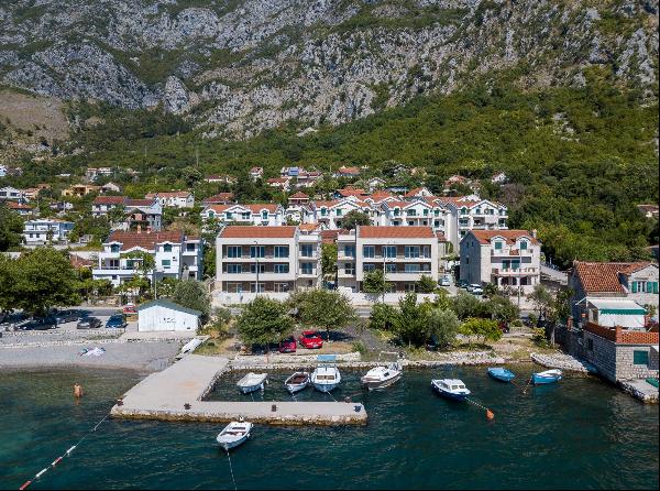 Apartment With Sea View, Risan, Montenegro, R2319