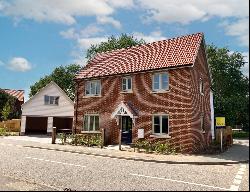 Willow House, 2 Teal Close, Reydon, Southwold, IP18 6GX