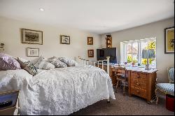 River Lane, Watersfield, Pulborough, West Sussex, RH20 1NG