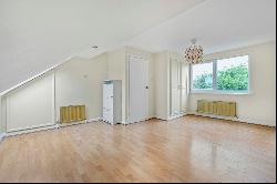 Kilmorey Gardens, Twickenham, TW1 1PY