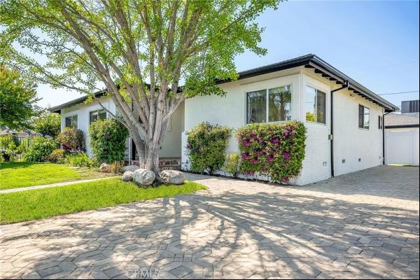 19459 Friar Street, Tarzana CA 91335