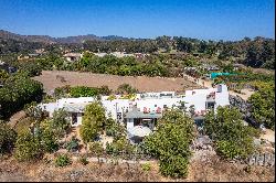 House in El Maiten condominium in Cachagua.