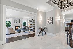 Stunning Custom-Built Home In Riverdale 