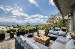 Exceptional villa with panoramic view of the mountains and Lake Annecy