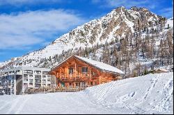 Chalet on the slopes