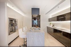 Newly built luxury apartment with designer interior in the heart of Belgravia