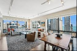 Beautiful Hi-Floor Condo