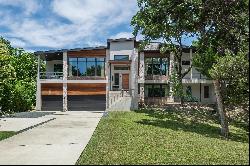 Stunning Contemporary in Heart of East Kessler