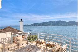 Beautifully Remodeled Furnished Waterfront Rental