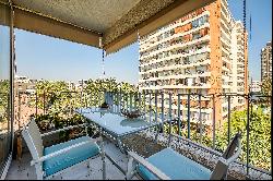 Apartment for sale in the Plaza Sucre area.