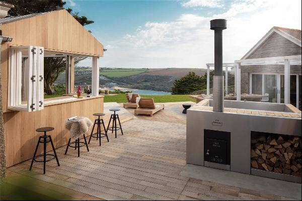 Trenance, Mawgan Porth, Newquay, Cornwall, TR8 4BZ