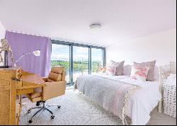 Riverside Crescent, Newquay, Cornwall, TR7 1PJ