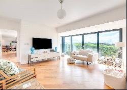 Riverside Crescent, Newquay, Cornwall, TR7 1PJ