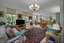 Warreners Lane, St George's Hill, Weybridge, Surrey, KT13 0LQ