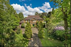 Warreners Lane, St George's Hill, Weybridge, Surrey, KT13 0LQ